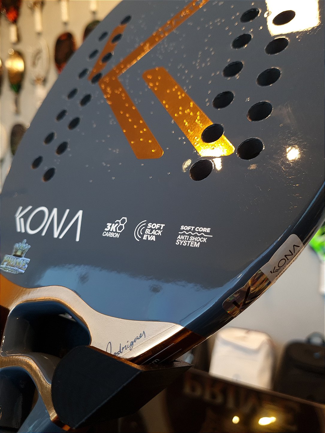 Raquete de Beach Tennis - Traktor Gray 2026 - Airton Rodrigues | KONA