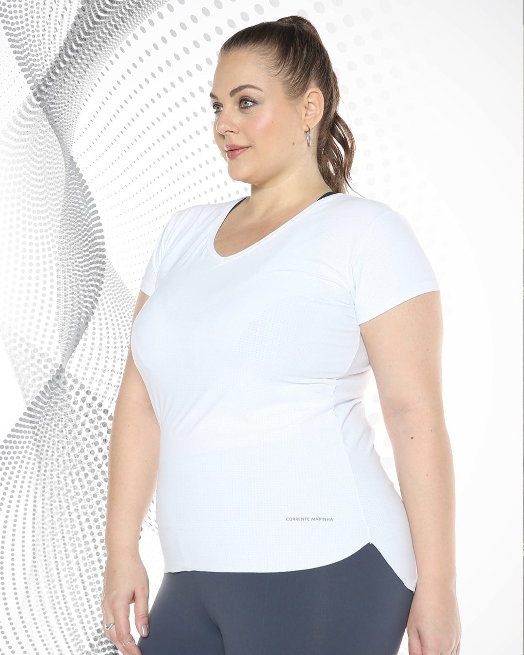 Blusa Manga Curta Alongada Plus Size