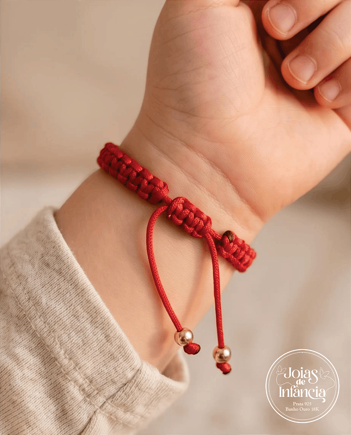 Pulseira Macramê 1mm com Letra Ouro 18k
