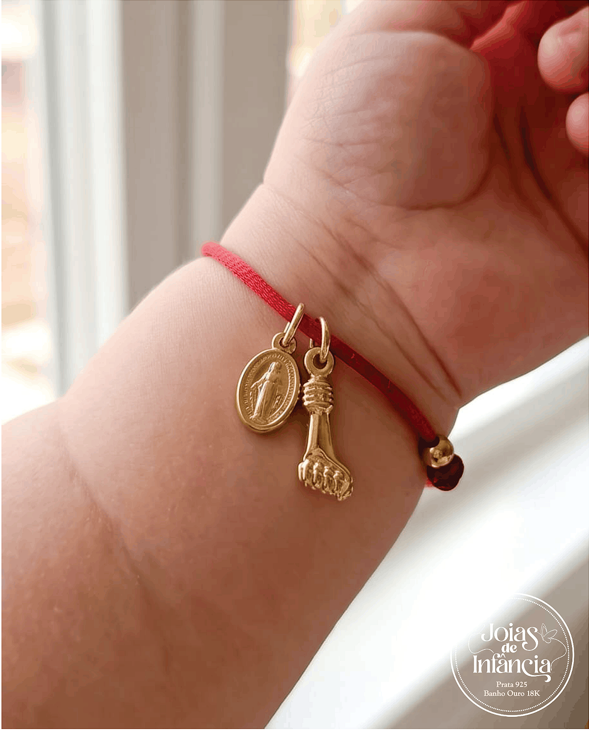 Pulseira vermelha com Figa e N. Sra das Graças com ponteira banhada ouro 18k