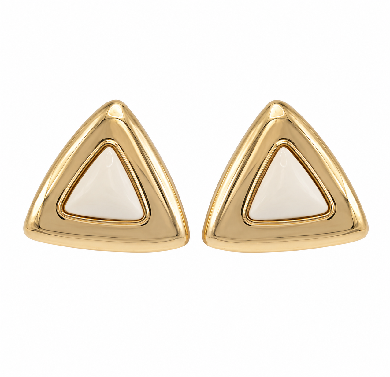 Brinco Botão Triângulo Off-White Banho de Ouro