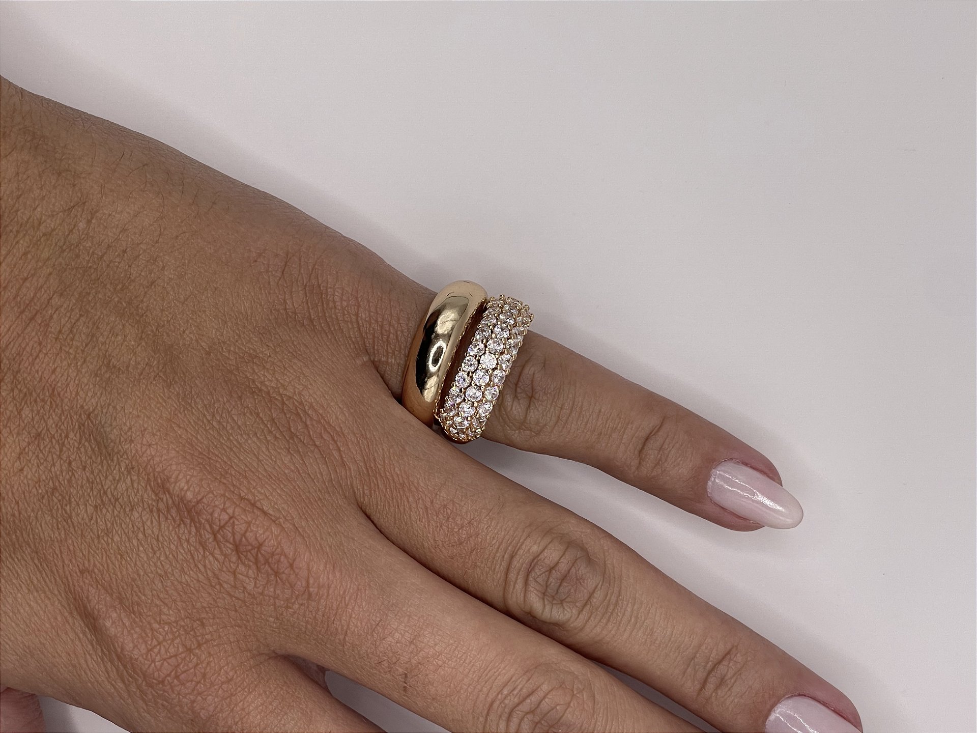 Anel Cristal e Liso Banho de Ouro