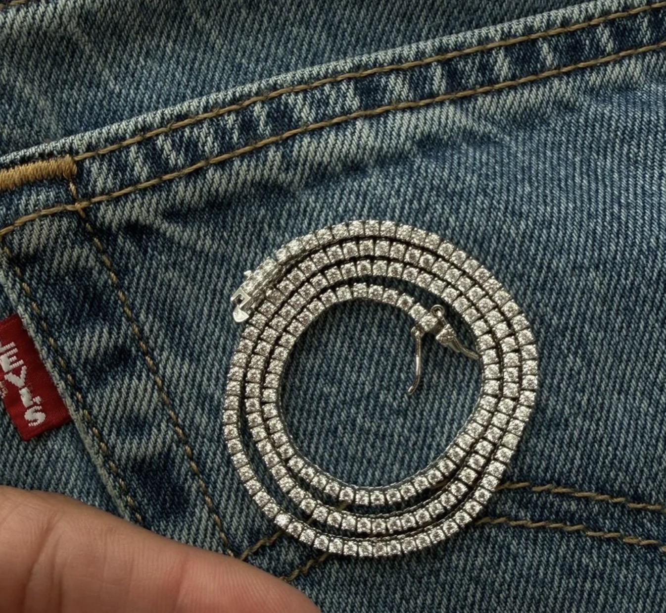 Riviera 4 Garras com Zircônia Banho de Ródio Branco 2mm - Cristal