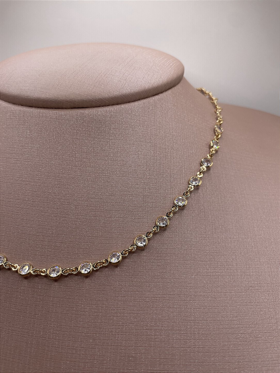 Colar Choker Esfera de Luz Banho de Ouro
