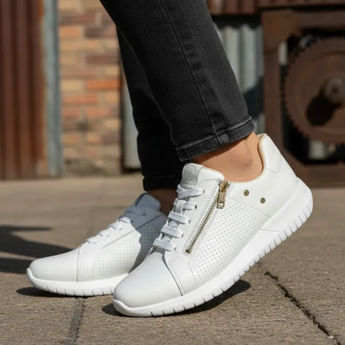 Tênis Casual Ortopédico Feminino UsaFlex Em Couro Original Palmilha Confortável Para Prevenir Dor Nos Pés