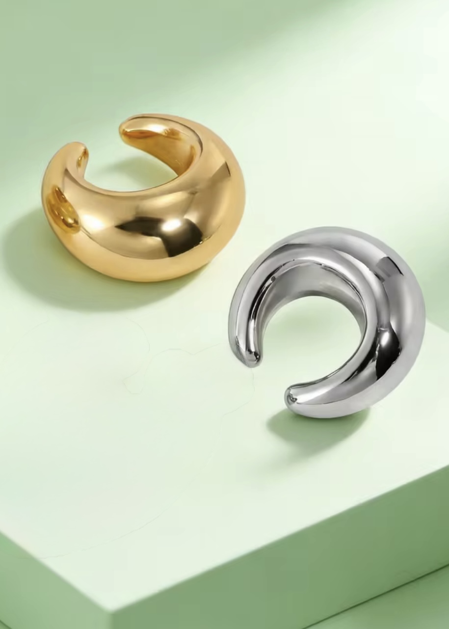Duo Ear Cuff Balloon