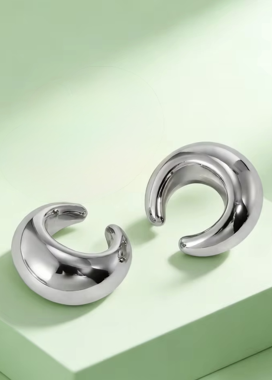 Duo Ear Cuff Balloon