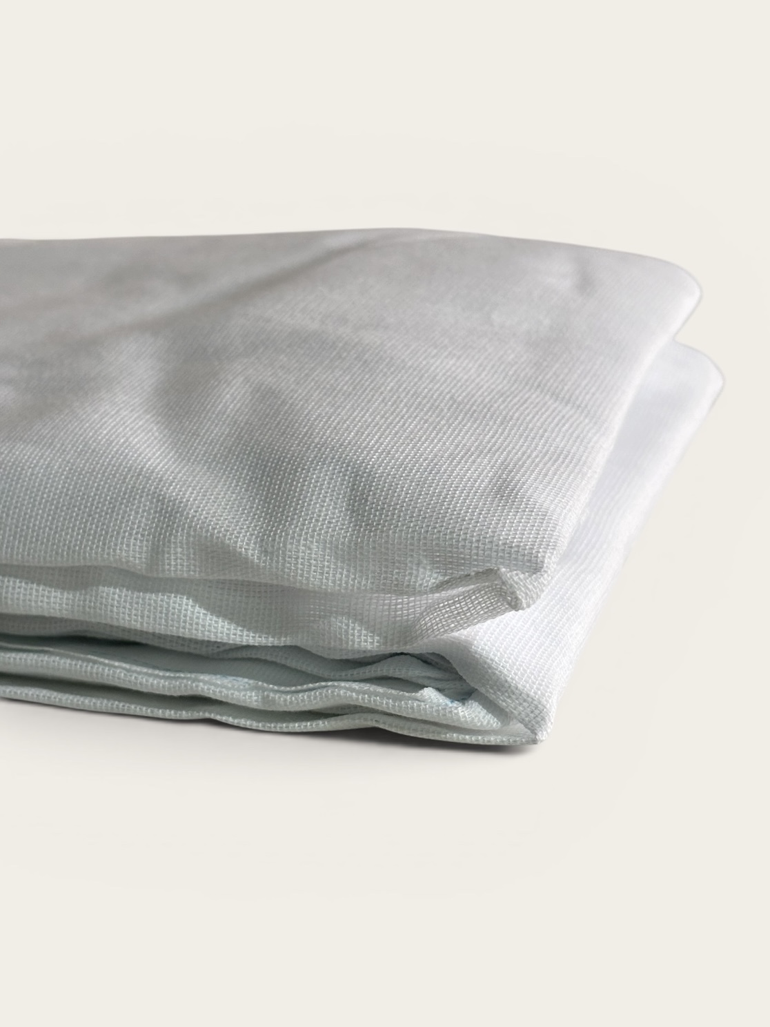 Lençol liso para berço c/elástico padrão americano 1,30m X 70cm X 12cm Branco