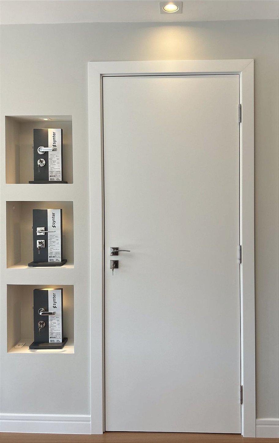 Folha de Porta Melamínico Branco Fosco Randa - 0,60 a 1,00 x 2,10m