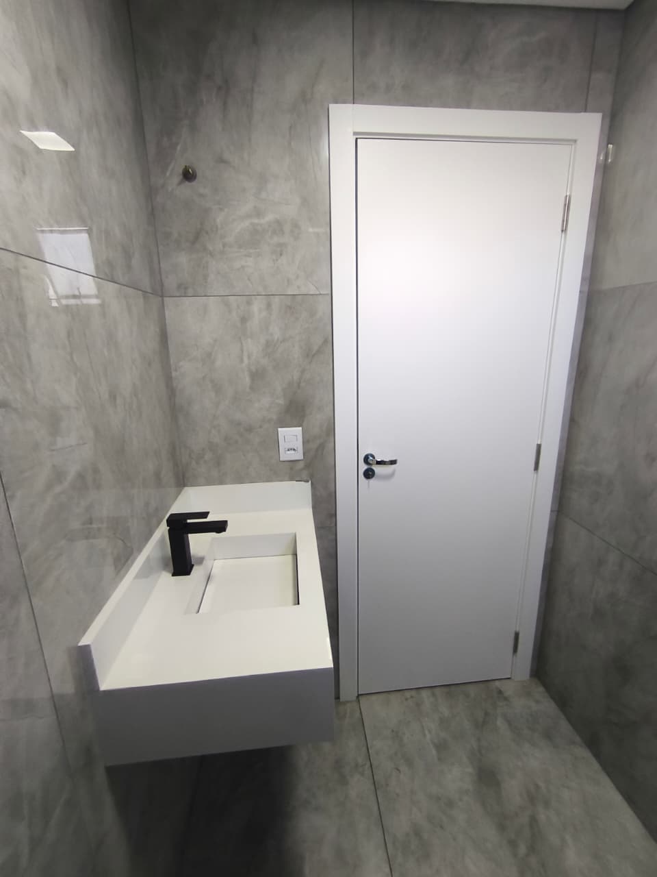 Folha de Porta Melamínico Branco Fosco Randa - 0,60 a 1,00 x 2,10m