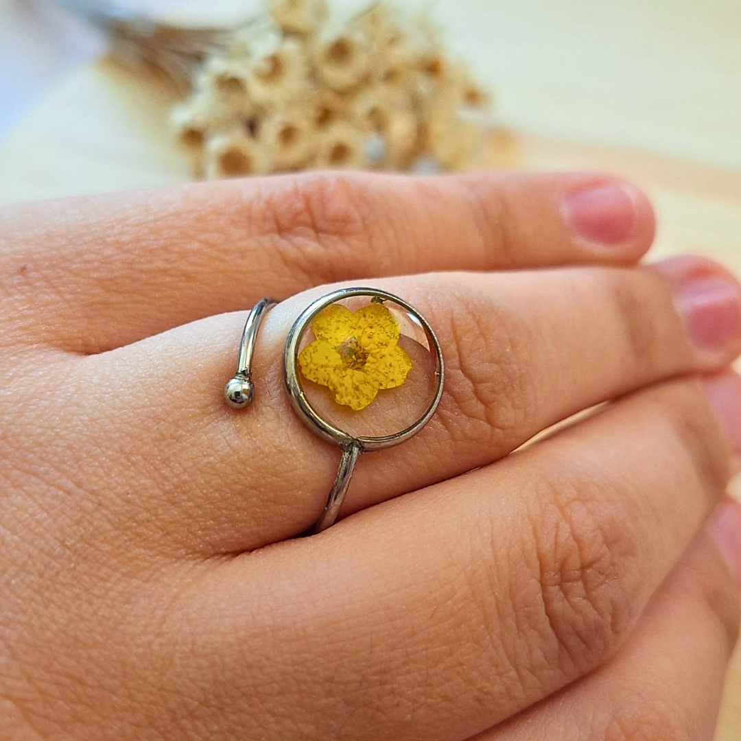 Anel ajustável - Mini Narciso - Amarelo