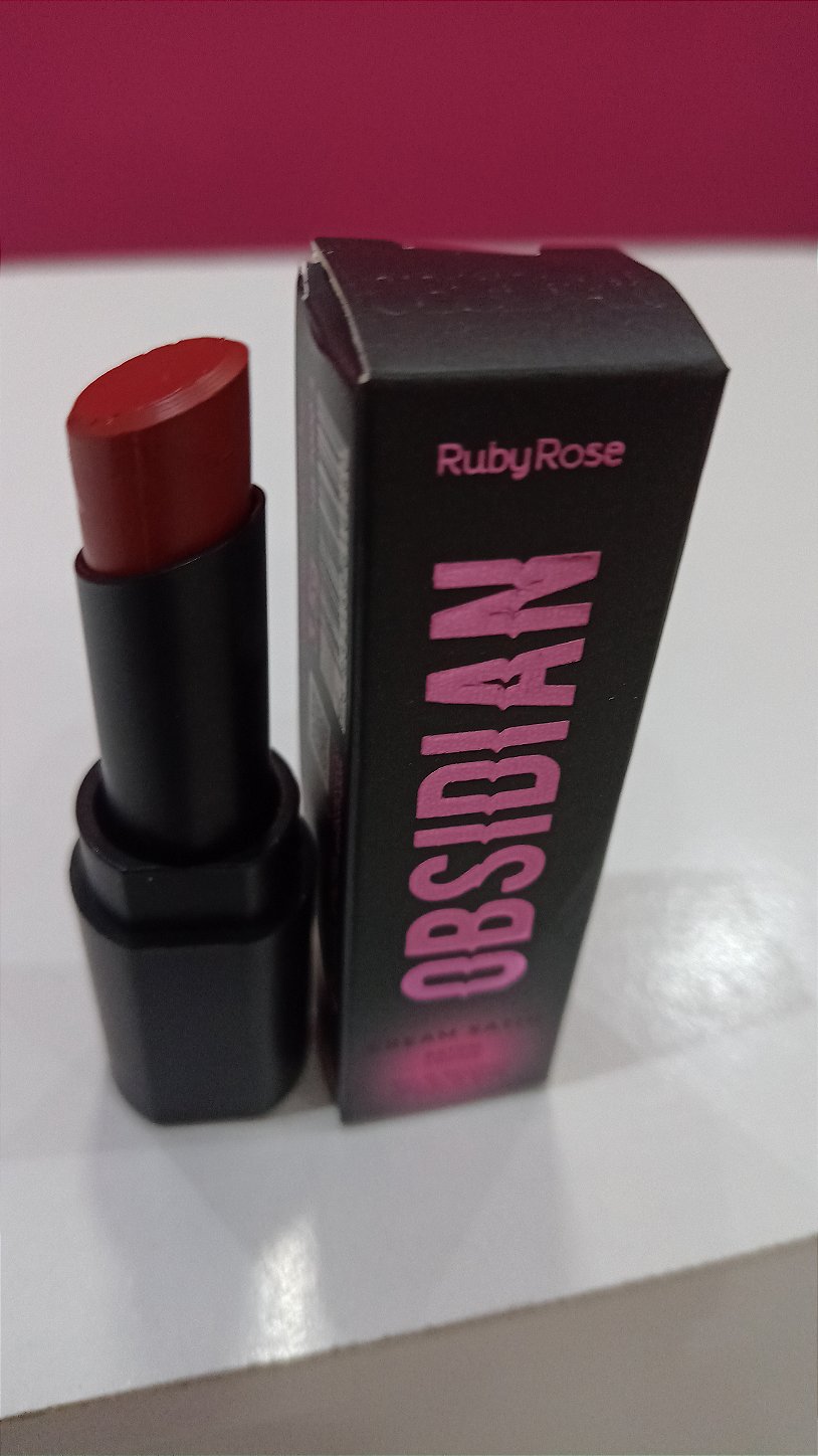 Batom stick cremoso Ruby Rose Obsidian