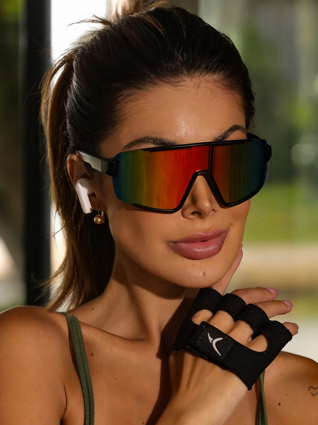 Óculos de sol Esportivo Vertice multicolor preto com vermelho