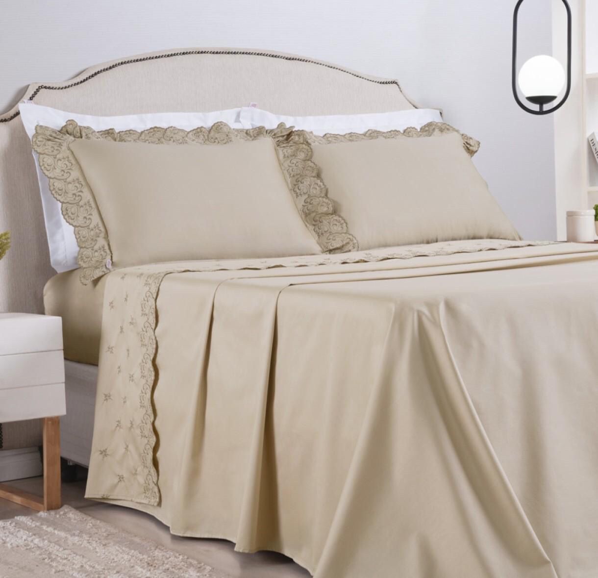 Jogo de Cama Andorra Queen – Percal 400 Fios | Elegância e Sofisticação em Bege