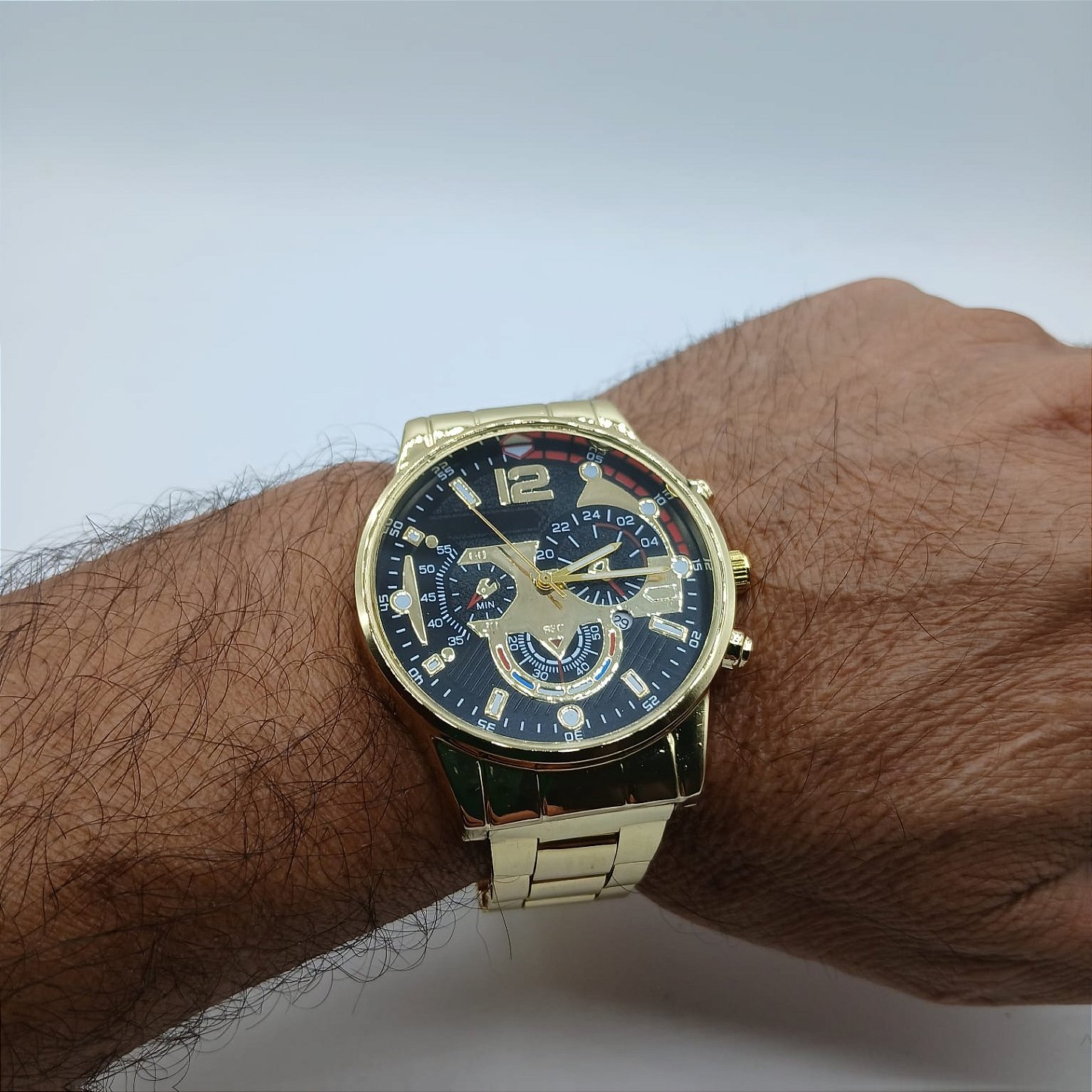 Relógio de Pulso Masculino Dourado Elegante