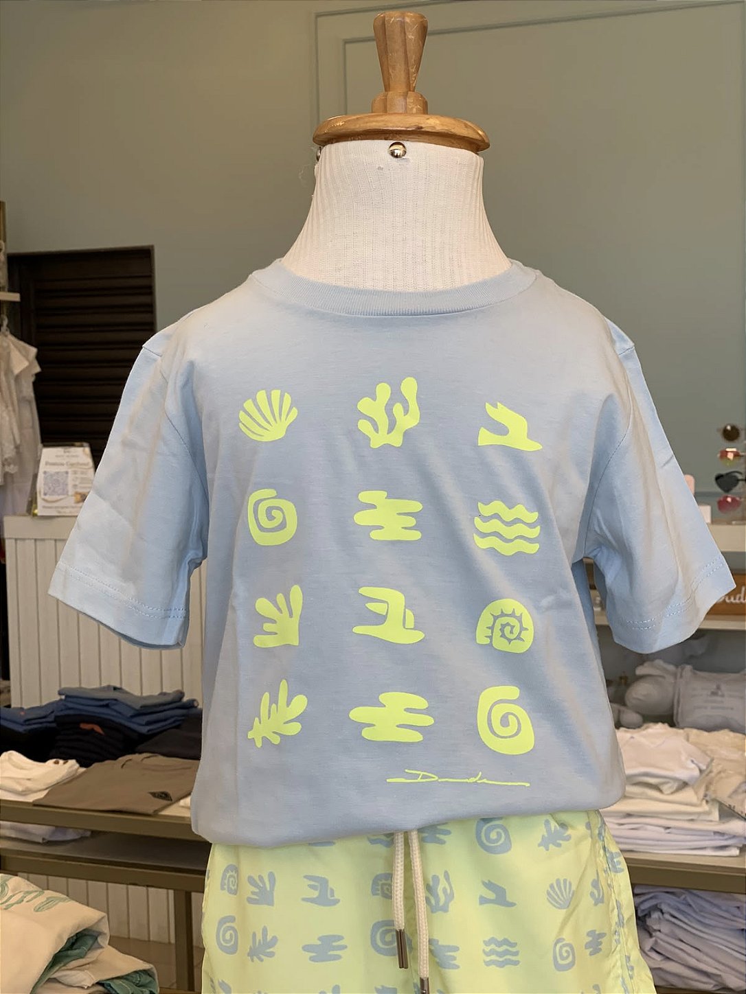 Conjunto Camiseta Azul Céu e Short Tactel Dudes