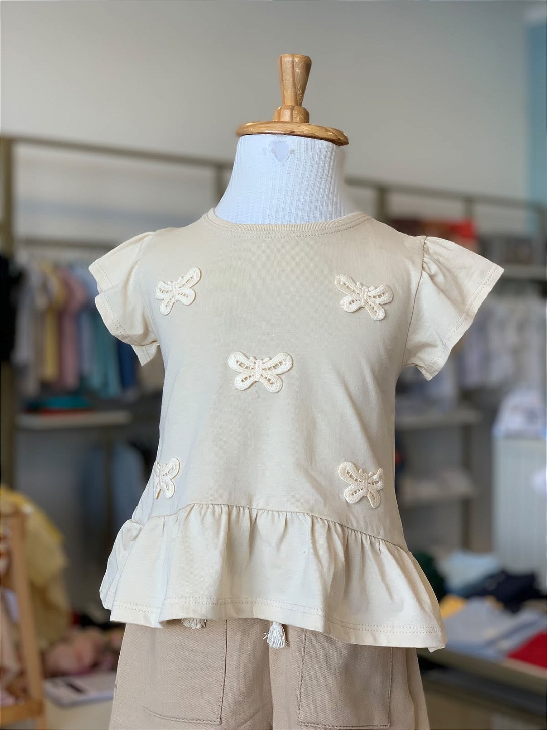 Bata MC e Short Bege Escuro Infanti