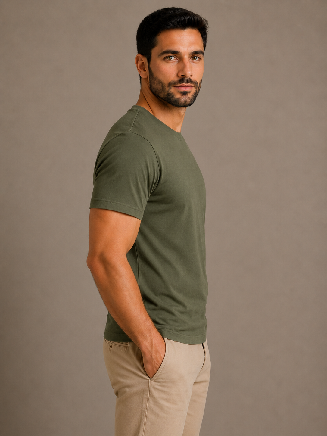 Camiseta Verde Militar de Algodão Egípcio