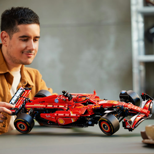 42207 LEGO Technic Carro Ferrari SF-24 F1