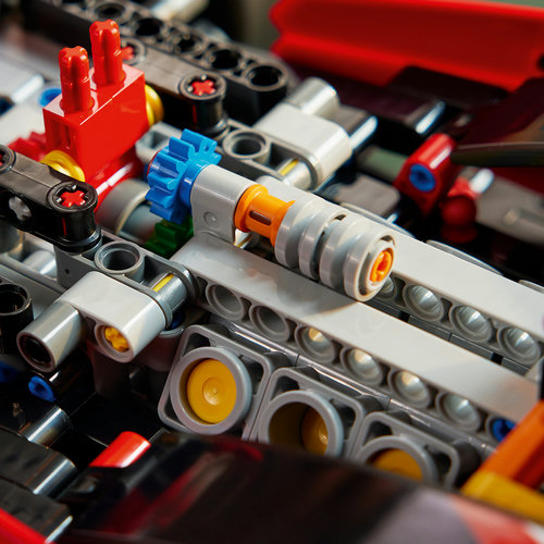 42207 LEGO Technic Carro Ferrari SF-24 F1