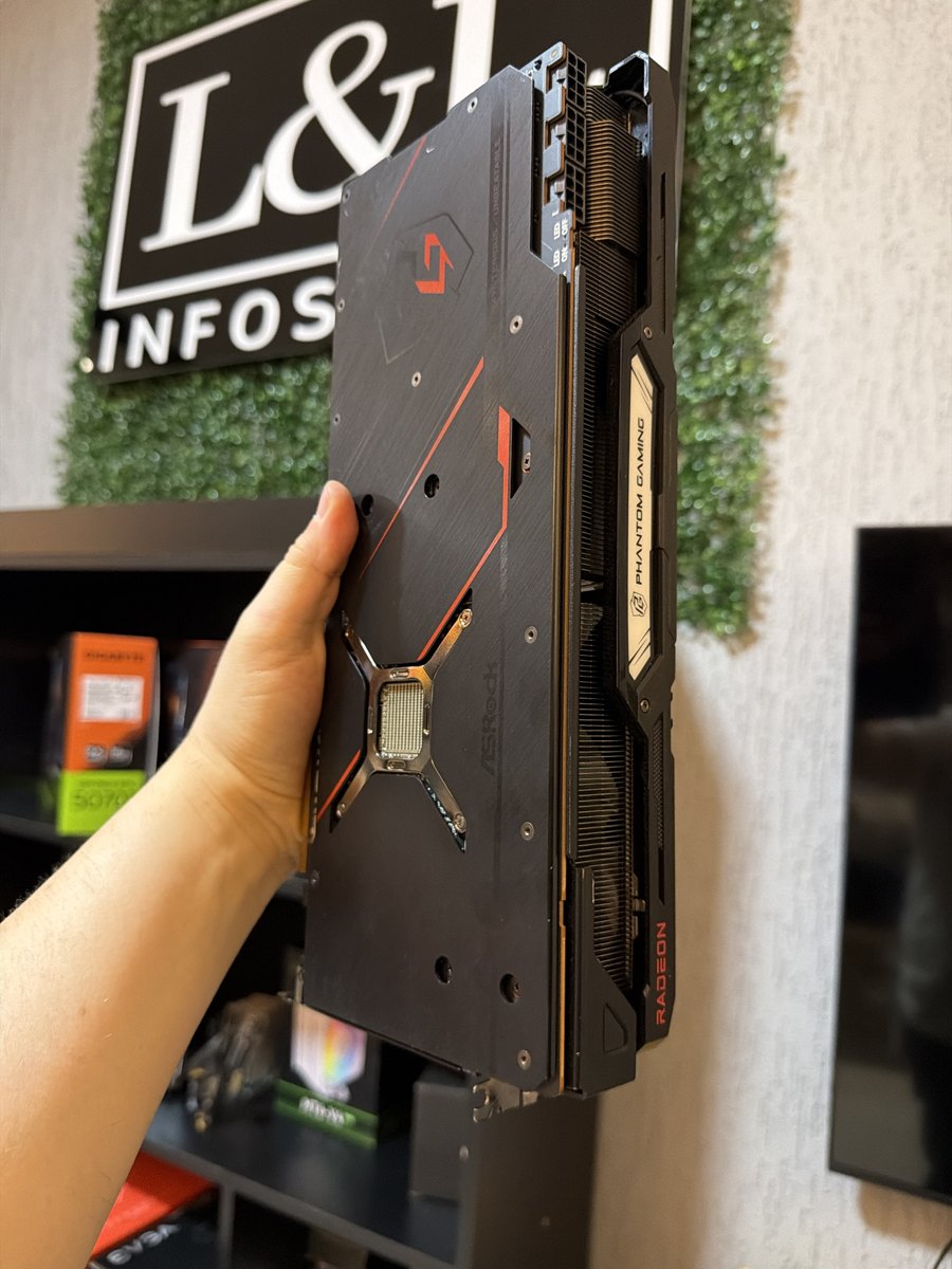 Placa de Vídeo ASRock Radeon RX 6900 XT Phantom Gaming D 16GB OC GDDR6 (Seminovo)