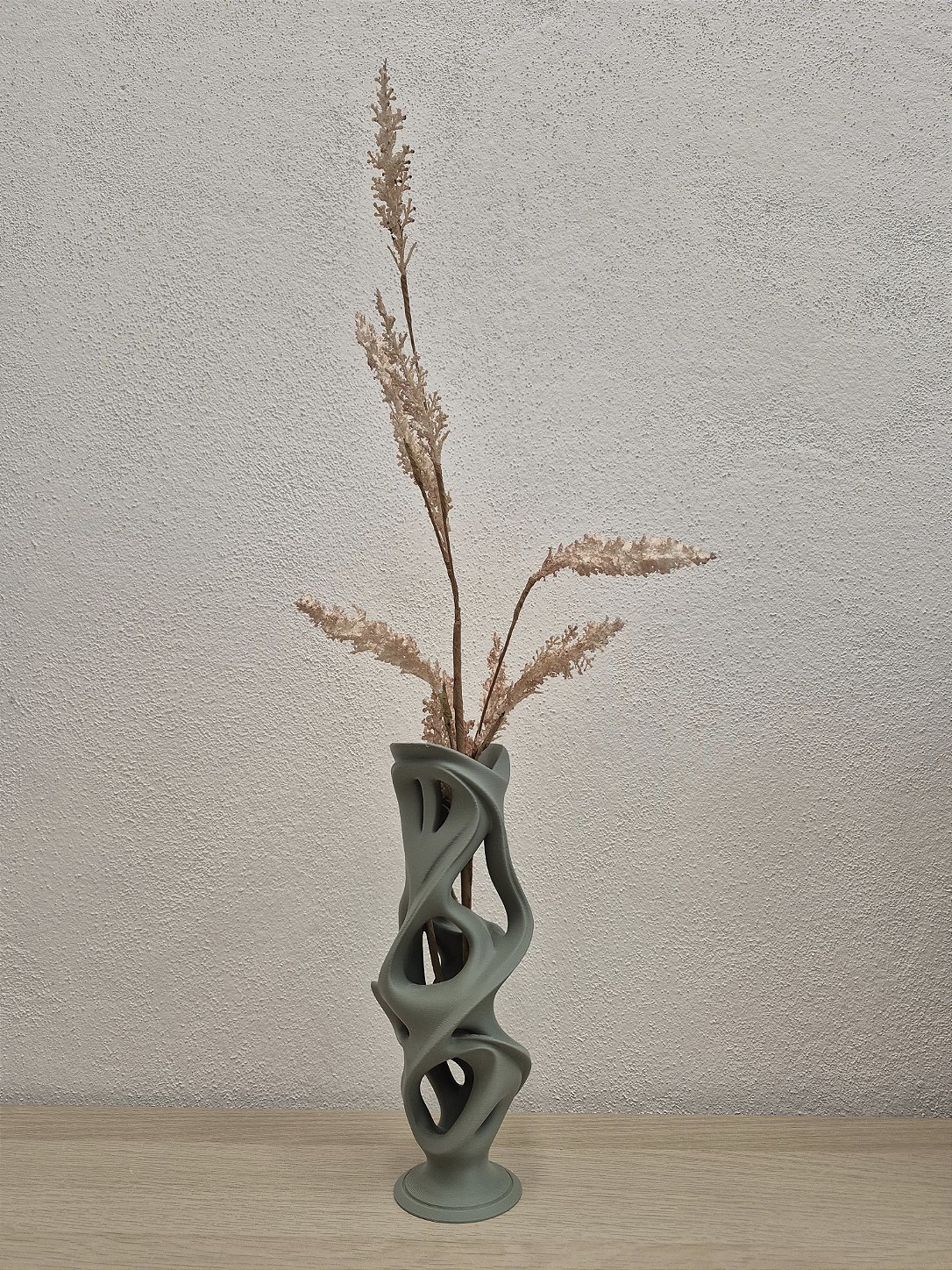 Vaso minimalista vazado