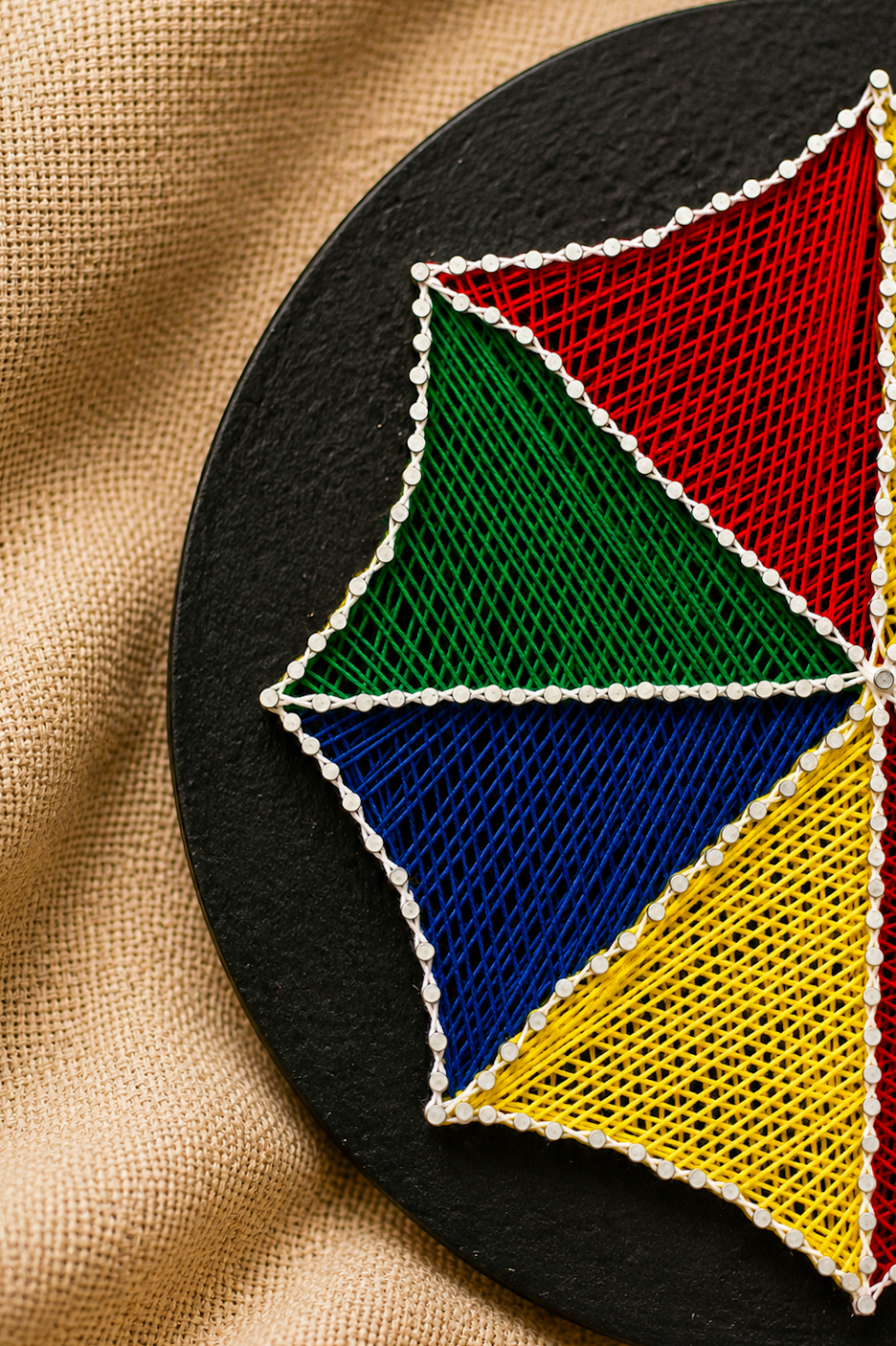 Quadro Sombrinha de Frevo em String Art
