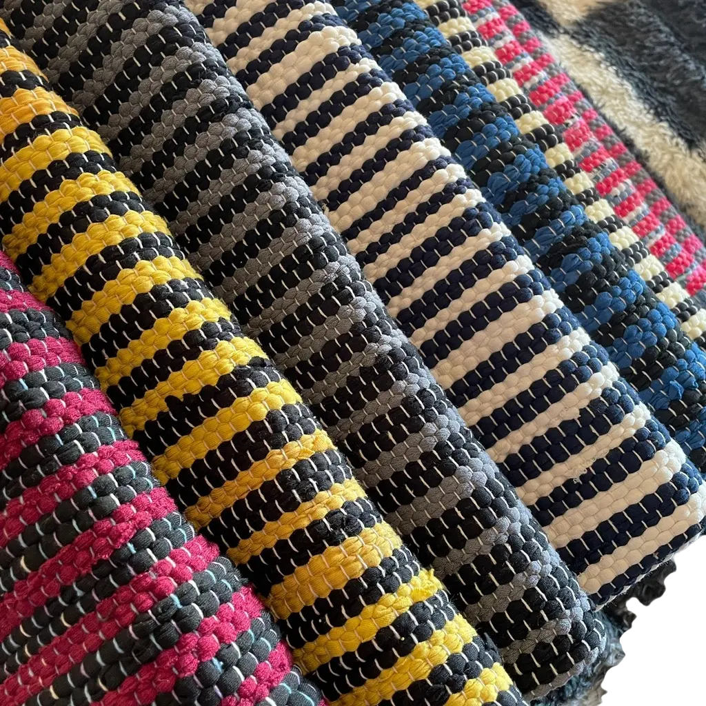Tapete Artesanal Zebrinha 45x80 cm – KIT 2 unidades (Cores Sortidas)