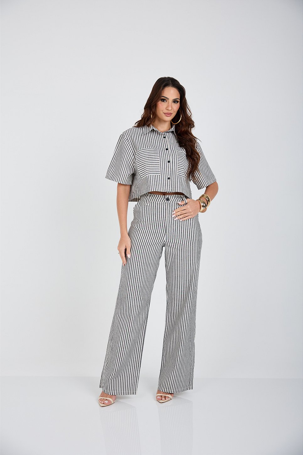 Calça Wide Leg Listrada