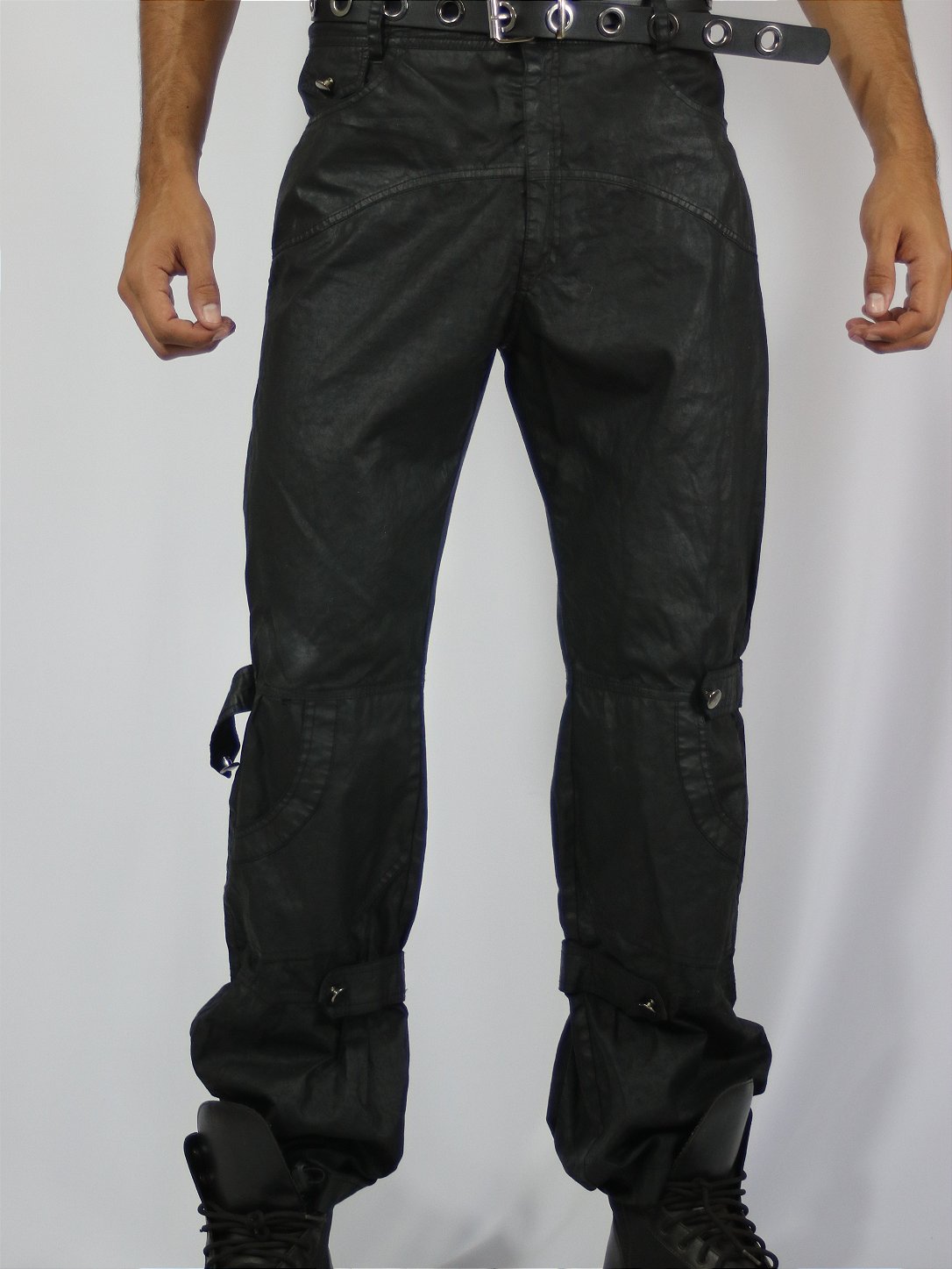 Calça Resinada