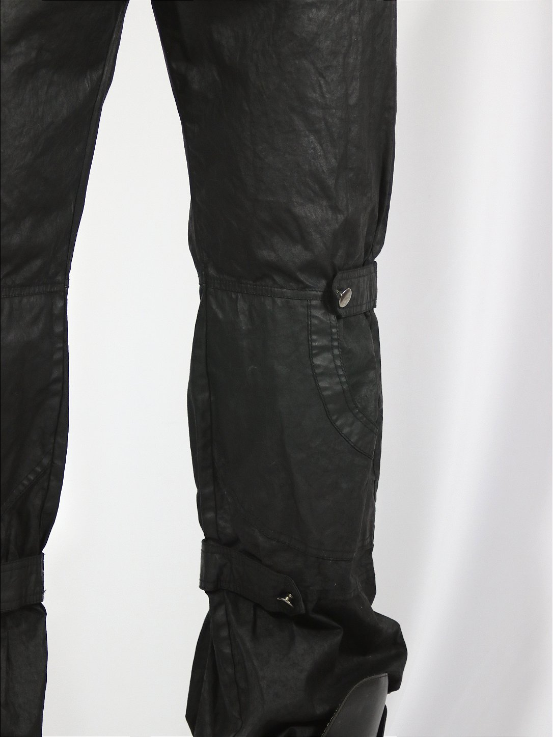 Calça Resinada