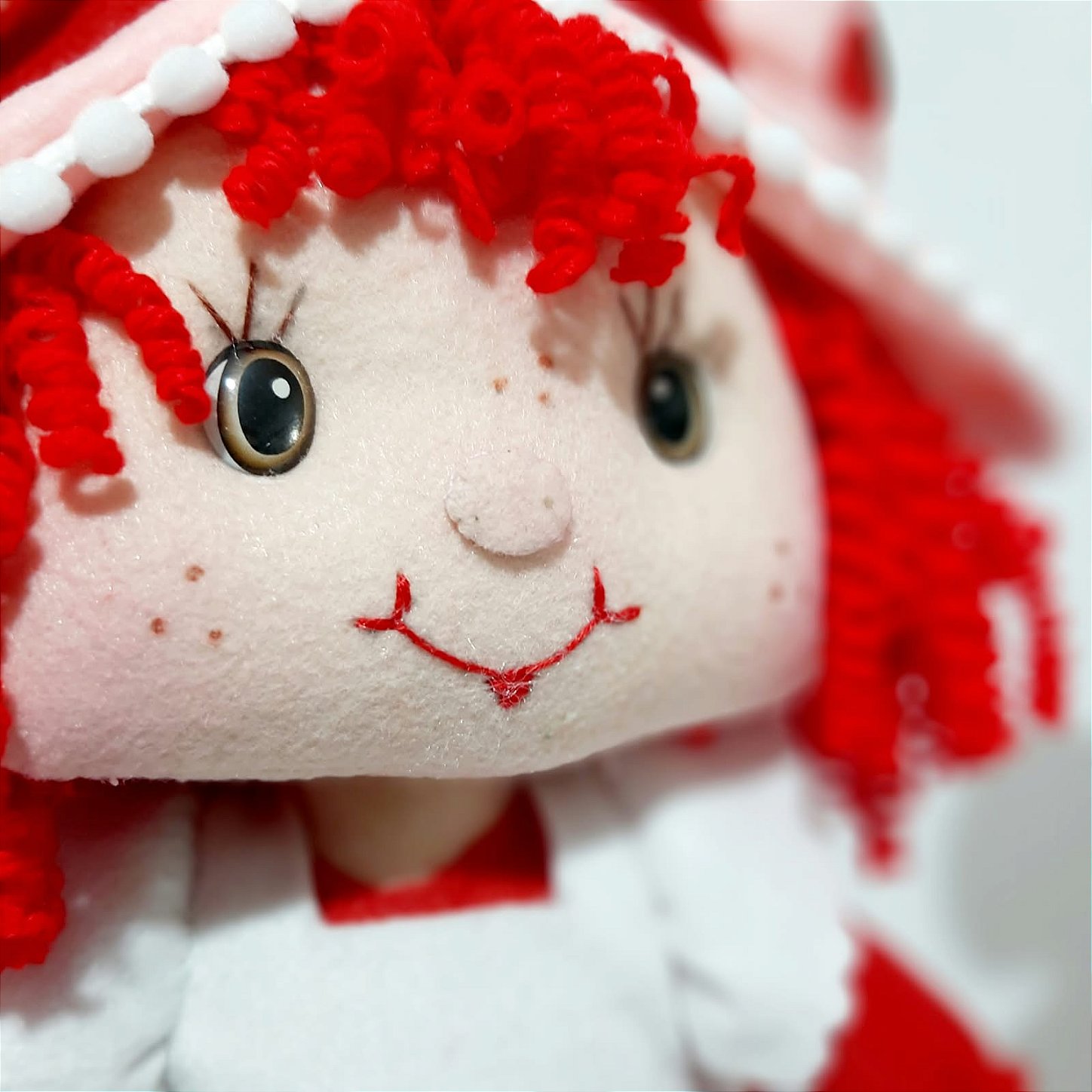 Boneca de Feltro Moranguinho