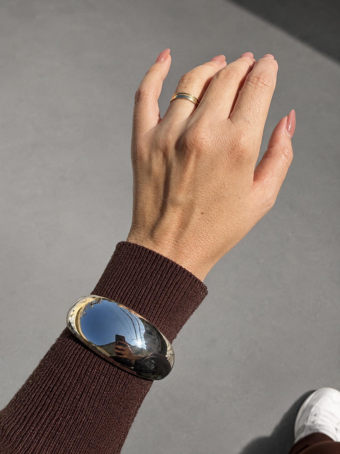 Bracelete Prateado Liso e Elegante