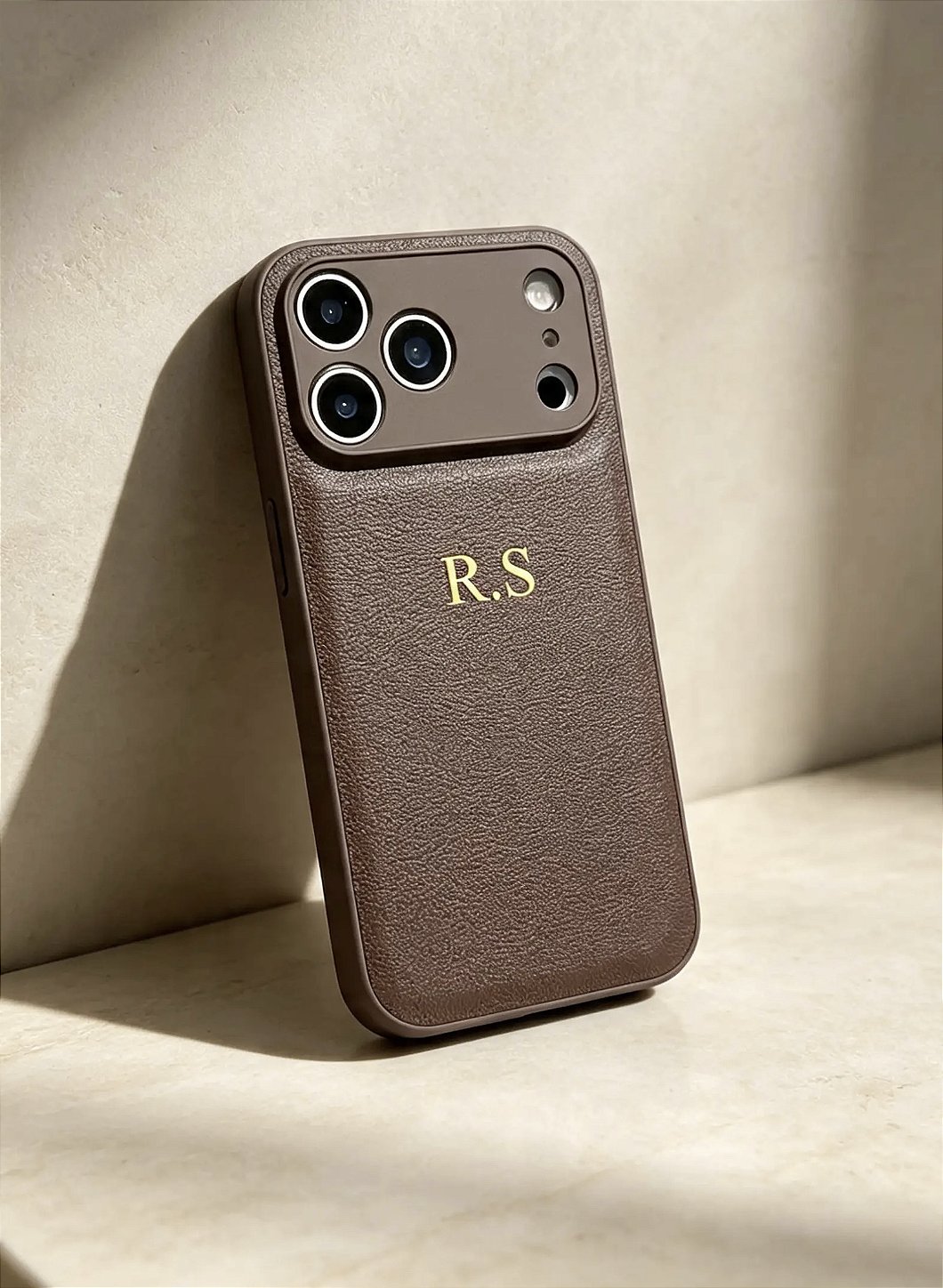 Capa iPhone 17 Pro Max Couro Marrom JB Signature