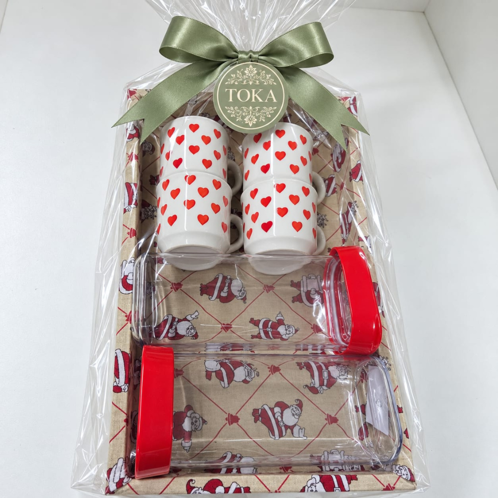 KIT CAFÉ PAPAI NOEL - COM XÍCARAS DE CORAÇÃO E POTES HERMÉTICOS | 7 PEÇAS