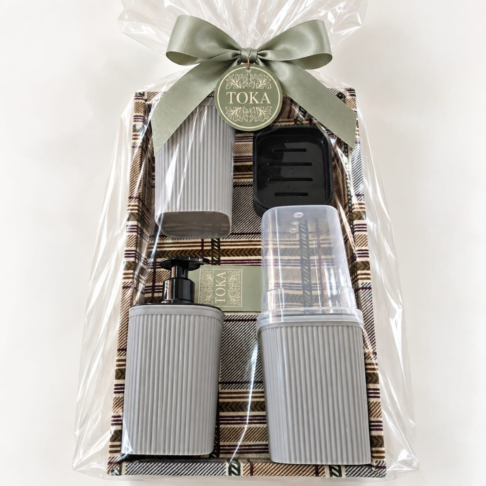 KIT PARA LAVABO XADREZ - BANDEJA, PORTA SABONETE LÍQUIDO E EM BARRA, PORTA ESCOVA E COTONETE ||5 PEÇAS