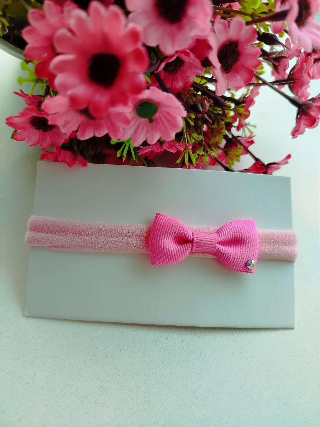FAIXA PARA BEBE LAÇO GRAVATINHA COM STRASS TAM. P