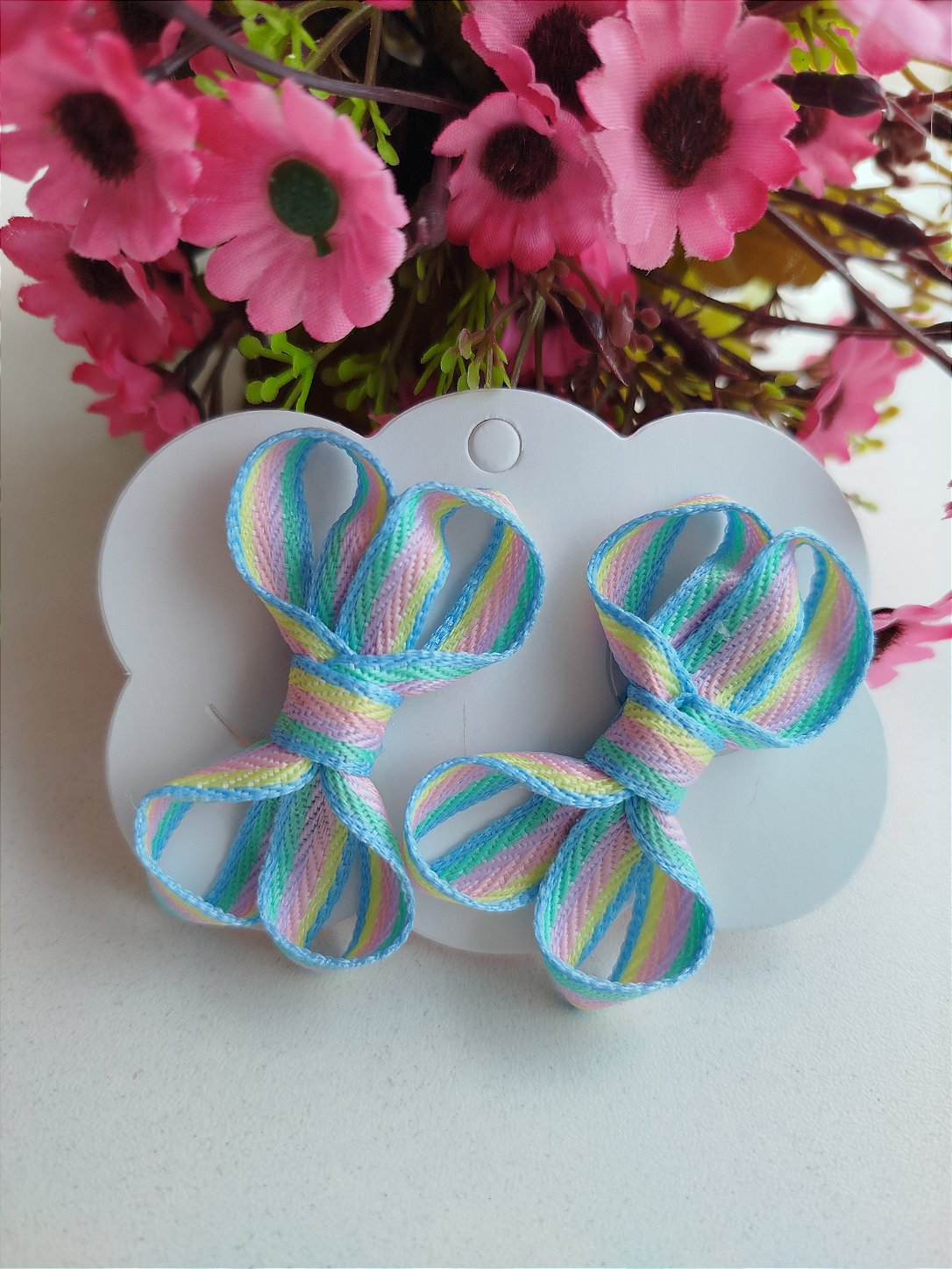 PAR DE LAÇOS NA PRESILHA PARA BEBE TAM. M