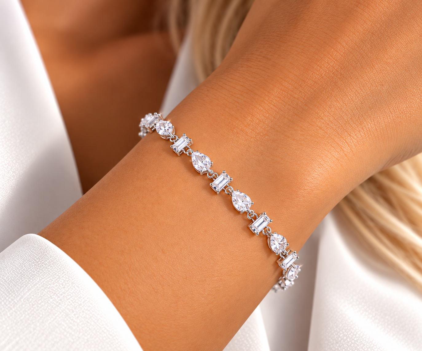 Pulseira Zircônias Retangular e Gota Cristal 16cm + Extensor