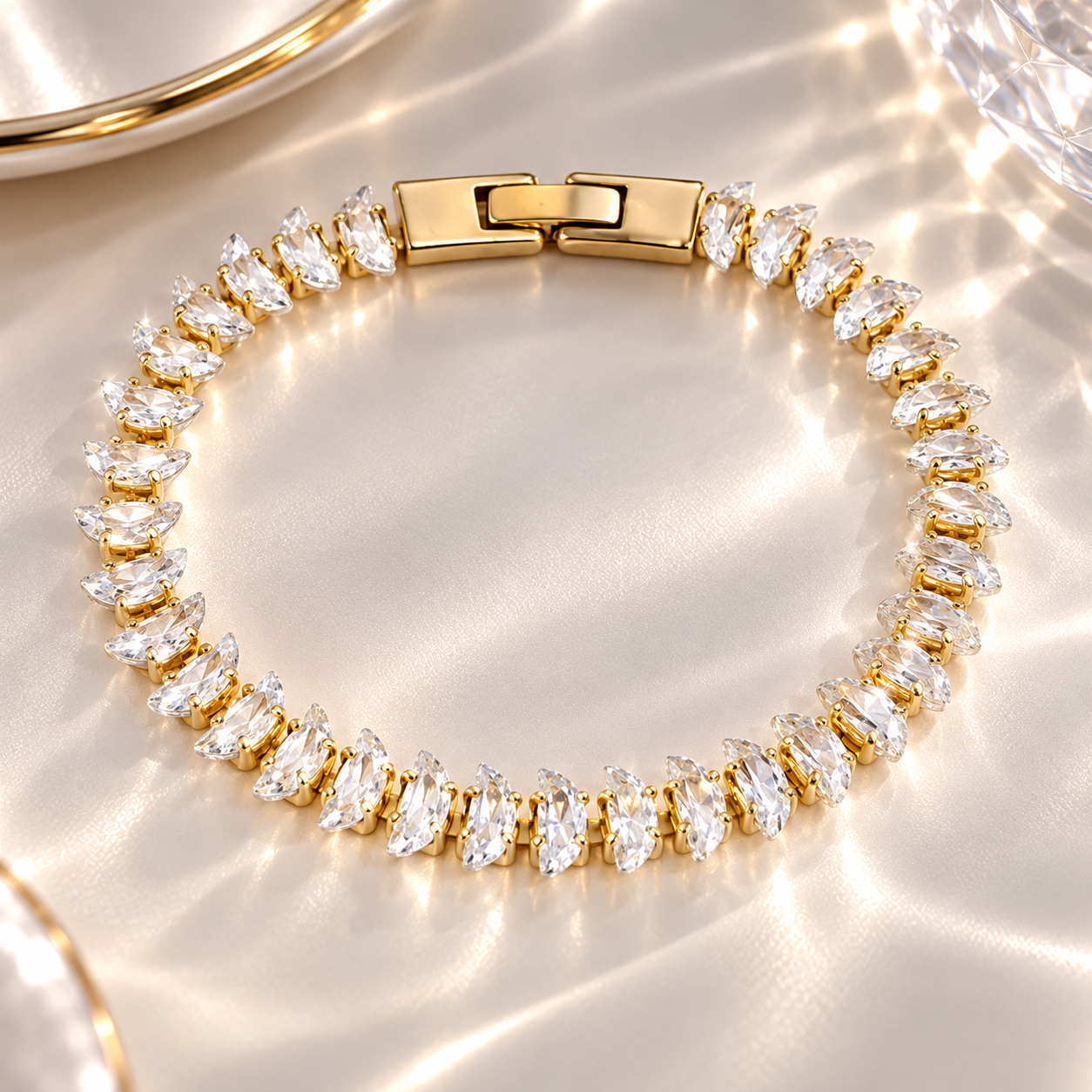 Pulseira Riviera em Zircônia Formato Lua Cristal