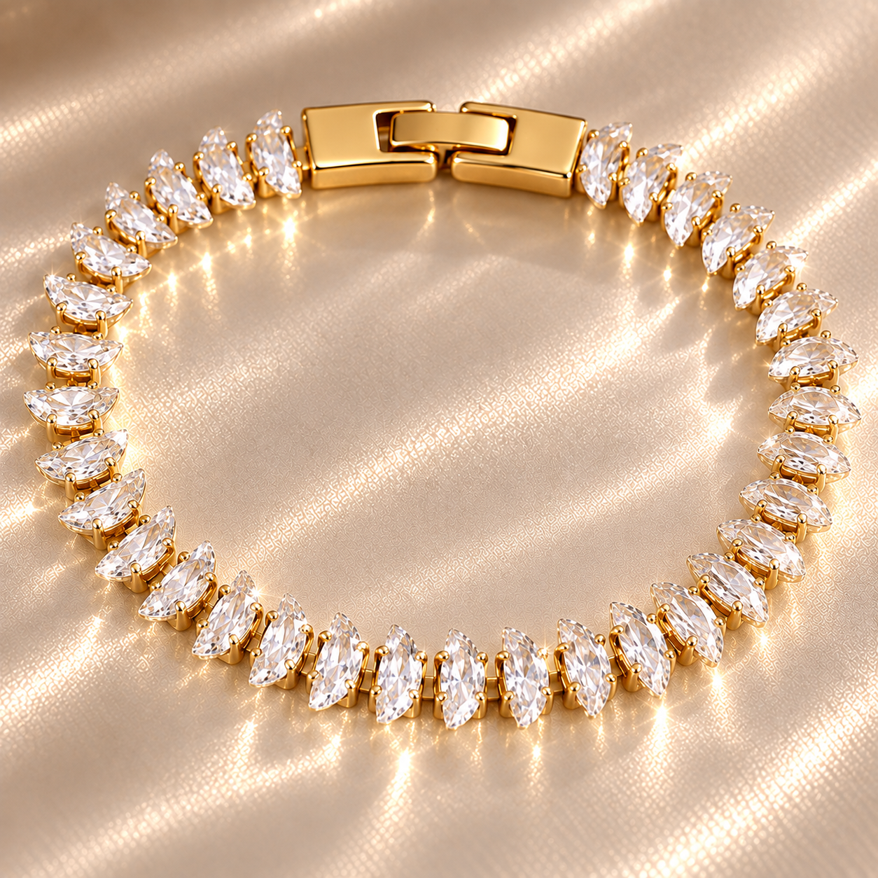 Pulseira Riviera em Zircônia Formato Lua Cristal