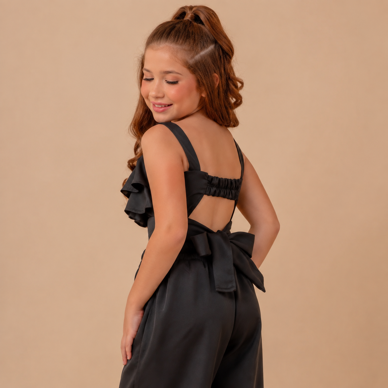 Conjunto Infantil Menina Cropped com Babados e Calça Pantalona Preta com Laço