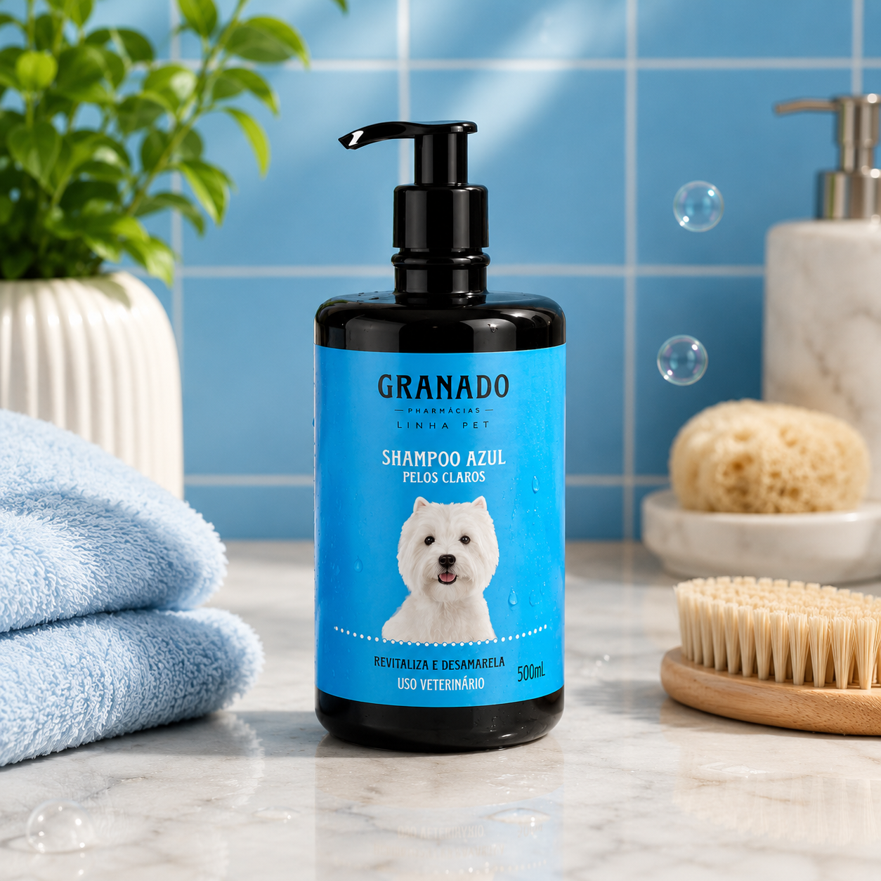 Kit Shampoo Granado Pelos Claros 500ml + Escova Banho Pet
