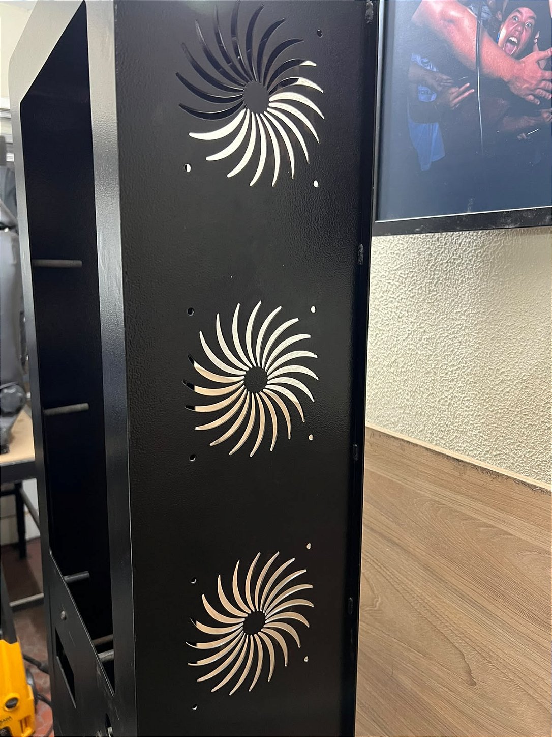 TOTEM PARA MONTAGEM