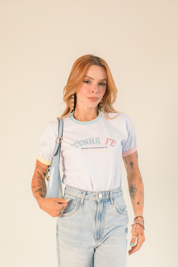 Tshirt Bicolor Tenha Fé Porque Vivemos Por Fé