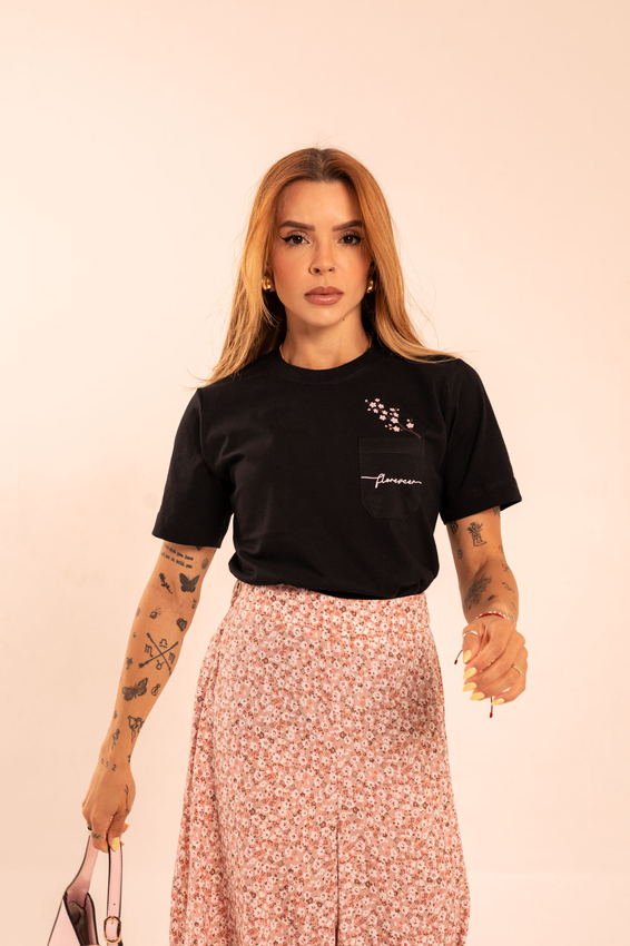 Tshirt Bolsinho Cerejeira Florescer