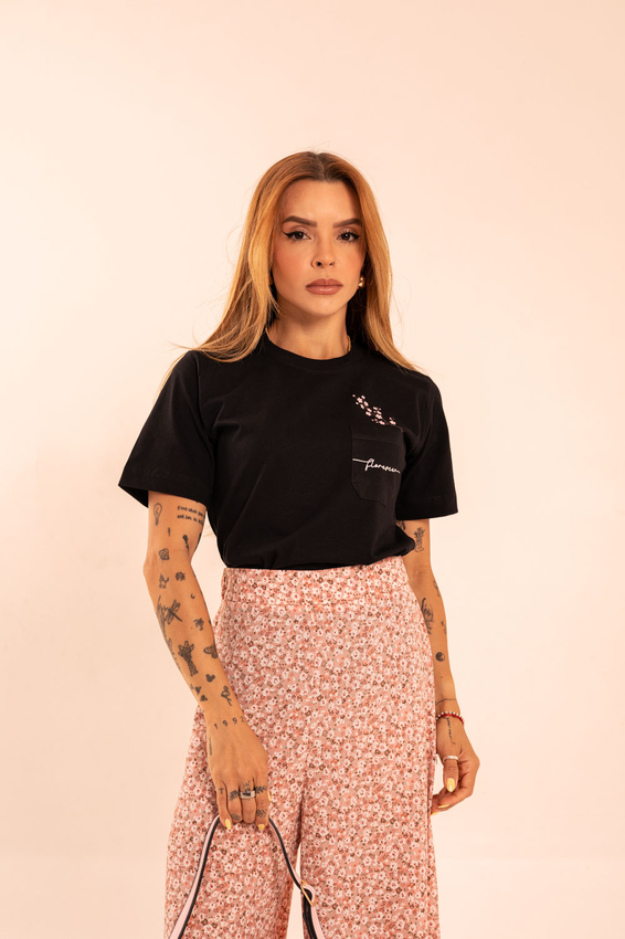Tshirt Bolsinho Cerejeira Florescer