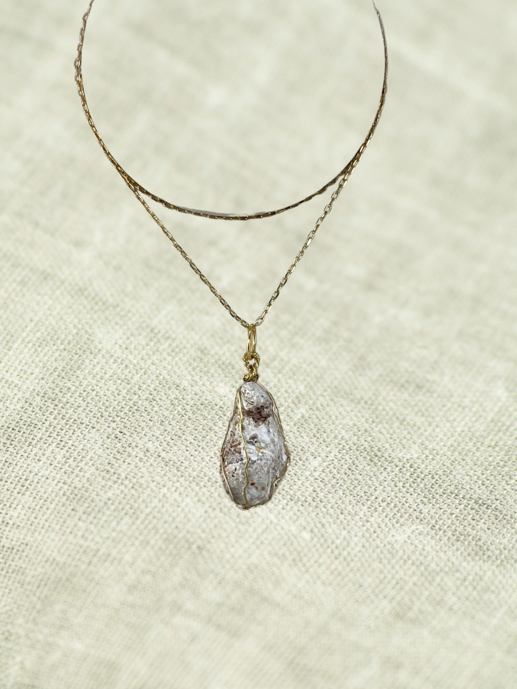 Jaspe Coquina Cristal Natural Polido Alambrismo Colar Dourado Aromaterapia