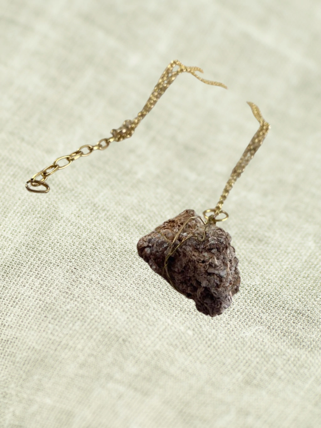 Coquina Rocha Calcaria Conchas Alambrismo Colar Dourado Aromaterapia
