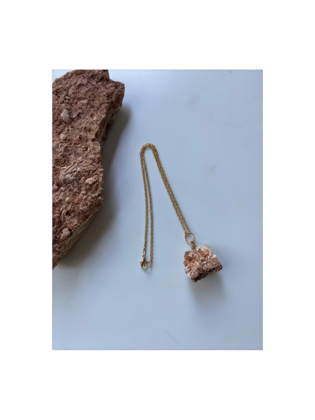 Coquina Rocha Calcaria Conchas Alambrismo Colar Dourado Aromaterapia